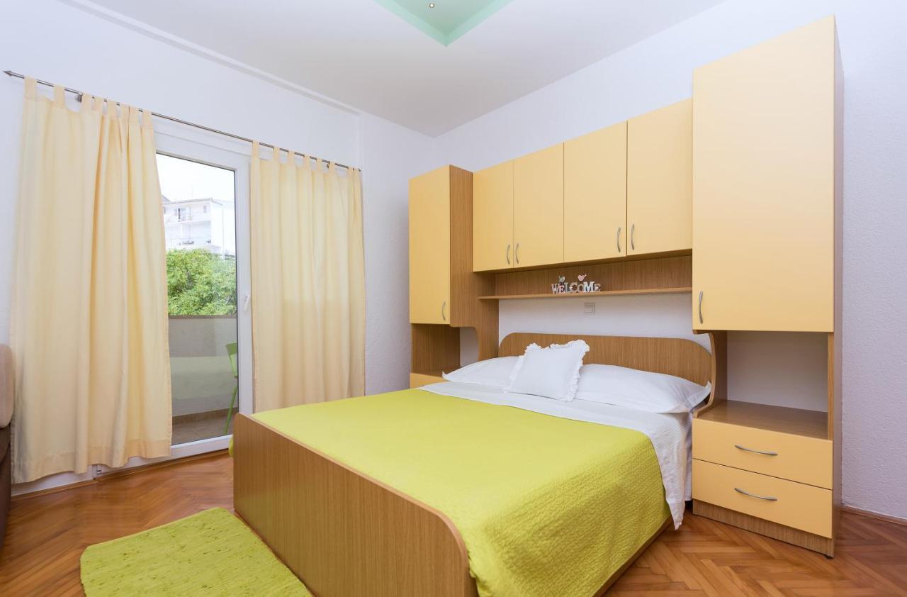 Apartments Villa Vujcic Makarska Exterior photo